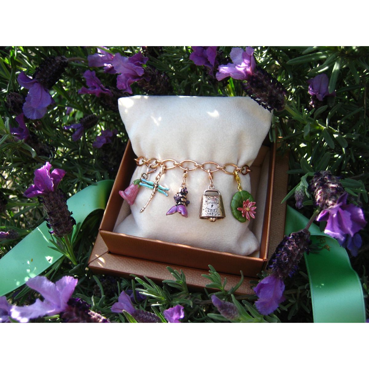 Le Bracelet Single Les Accroches Charms - 8 Le Bracelet Single Les Accroches Charms - 8