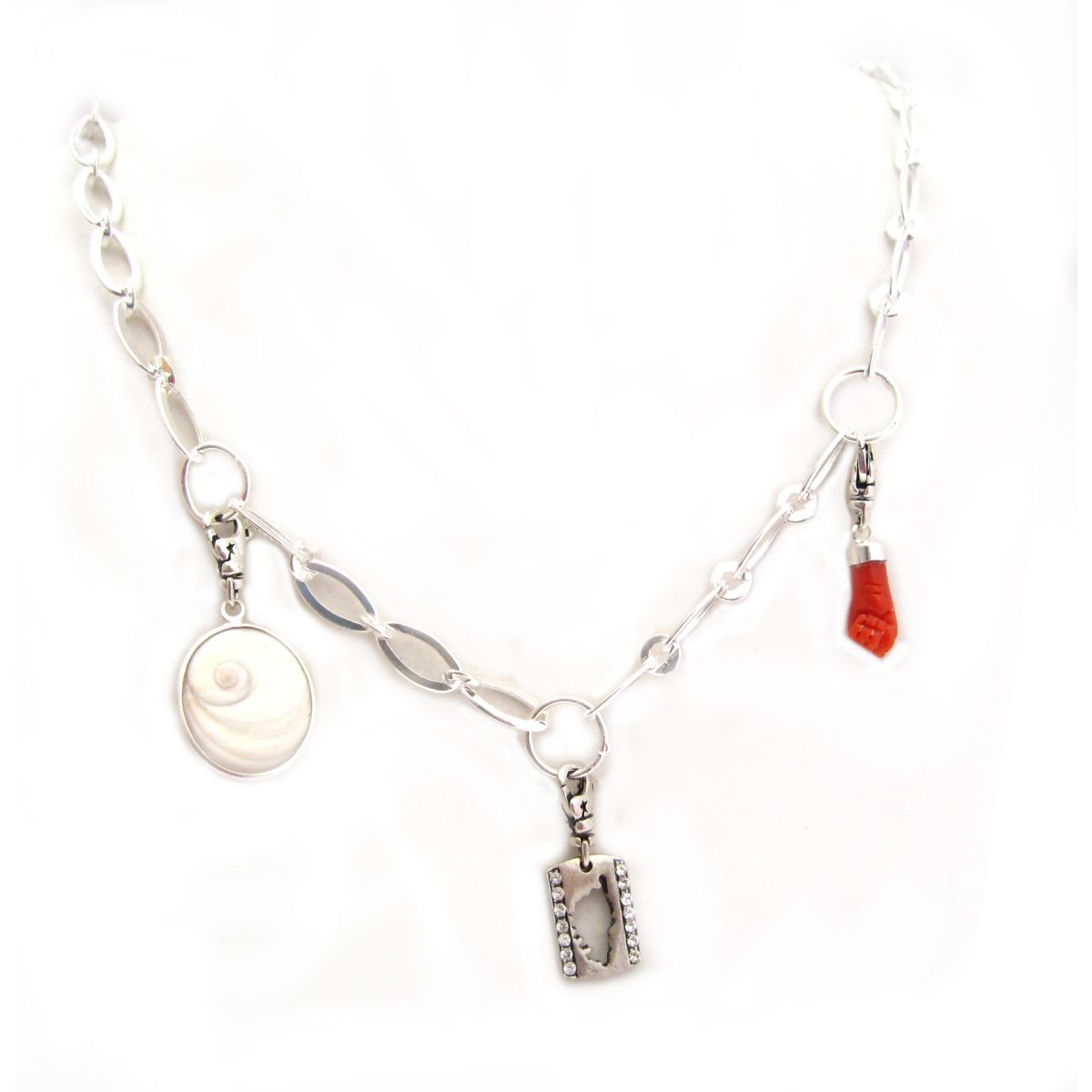 Le Ras de Cou Single Les Accroches Charms - 5 Le Ras de Cou Single Les Accroches Charms - 5