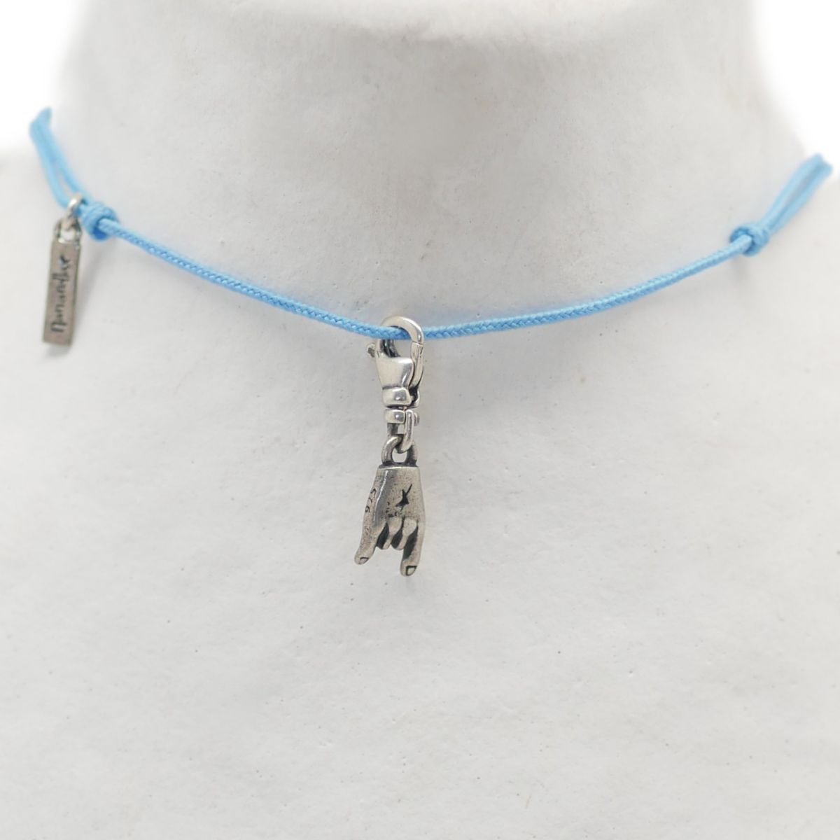 Le Ras de Cou Cordon Fixings and fastenings - 6 Le Ras de Cou Cordon Fixings and fastenings - 6