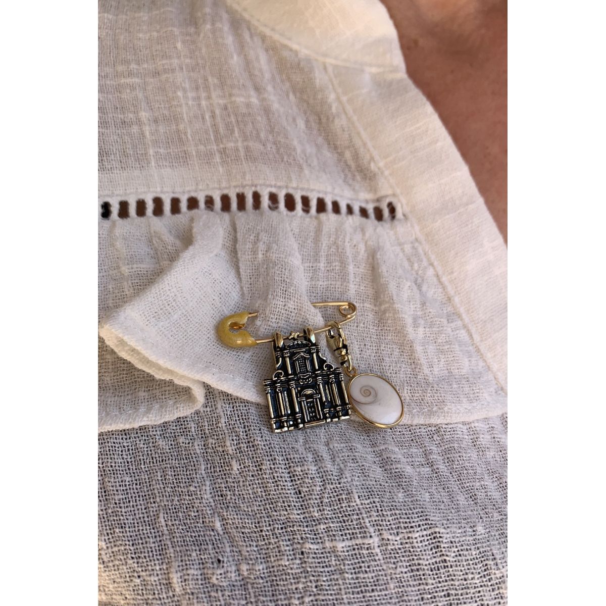 La Petite Epingle Emaillée sur Vermeil Rose Fixings and fastenings - 11 La Petite Epingle Emaillée sur Vermeil Rose Fixings and fastenings - 11