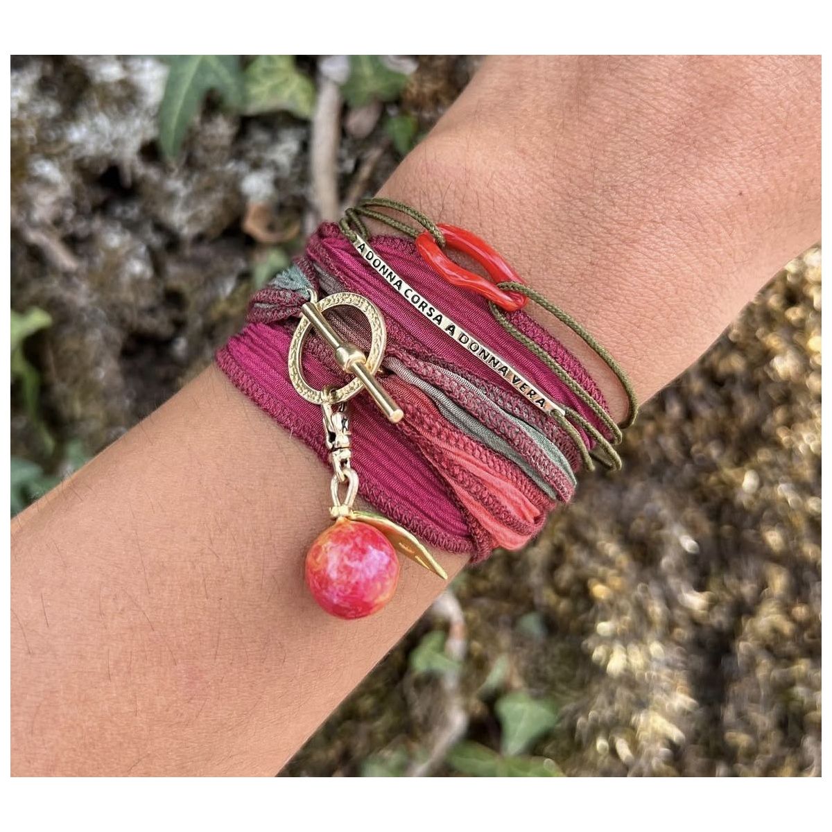 The Silk Bracelet Fixings and fastenings - 45