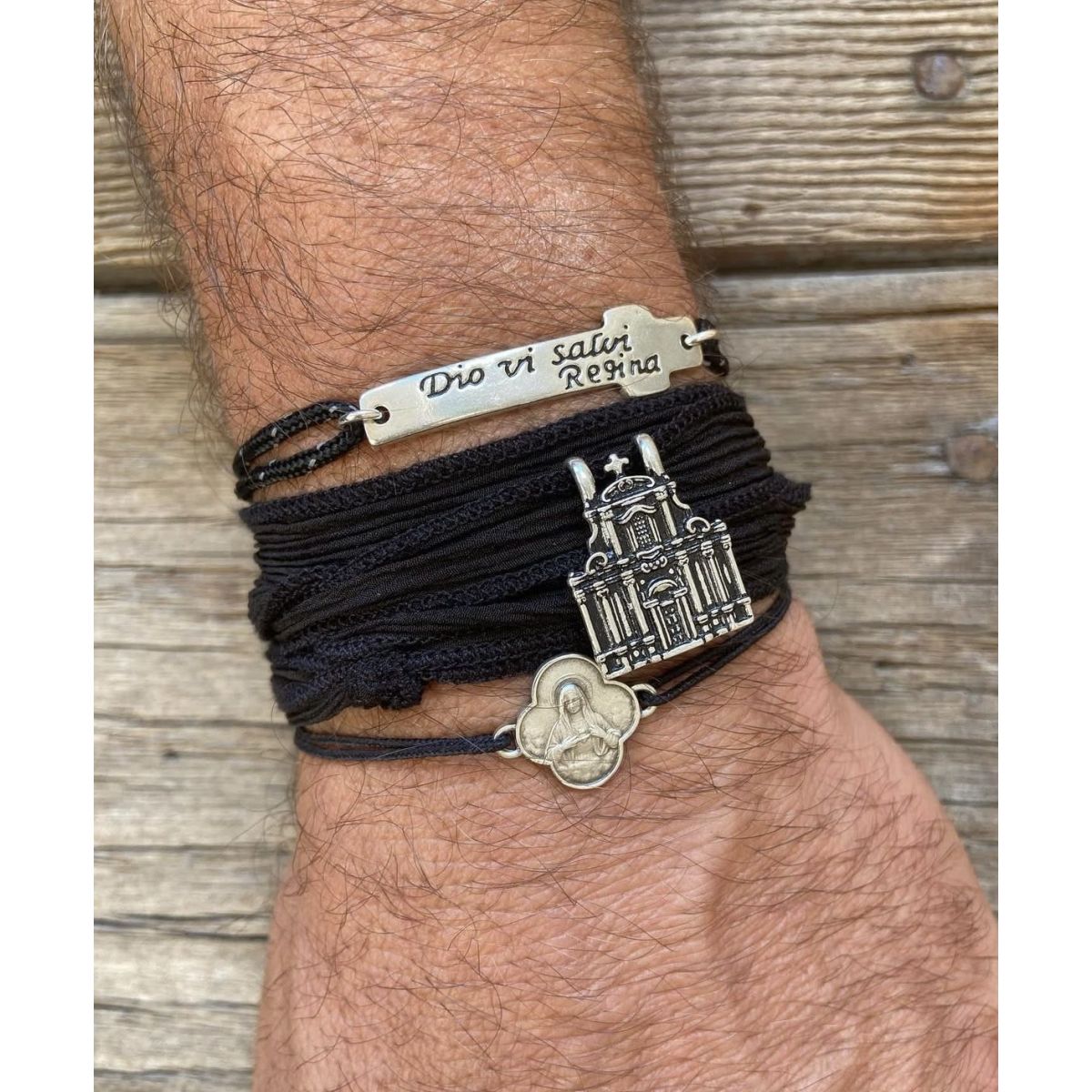 The Silk Bracelet Fixings and fastenings - 47