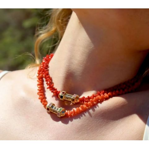 Ras de cou en corail rouge "Sempre Uniti Bella Vita" 2