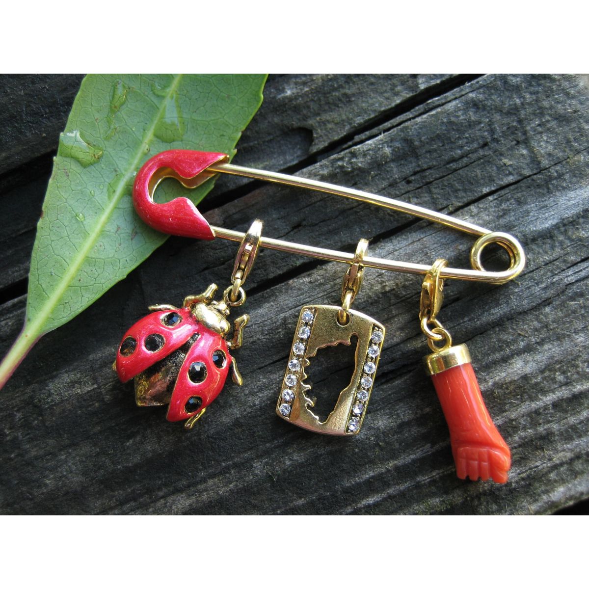 La Grande Epingle Emaillée sur Vermeil Rose Fixings and fastenings - 9 La Grande Epingle Emaillée sur Vermeil Rose Fixings and fastenings - 9