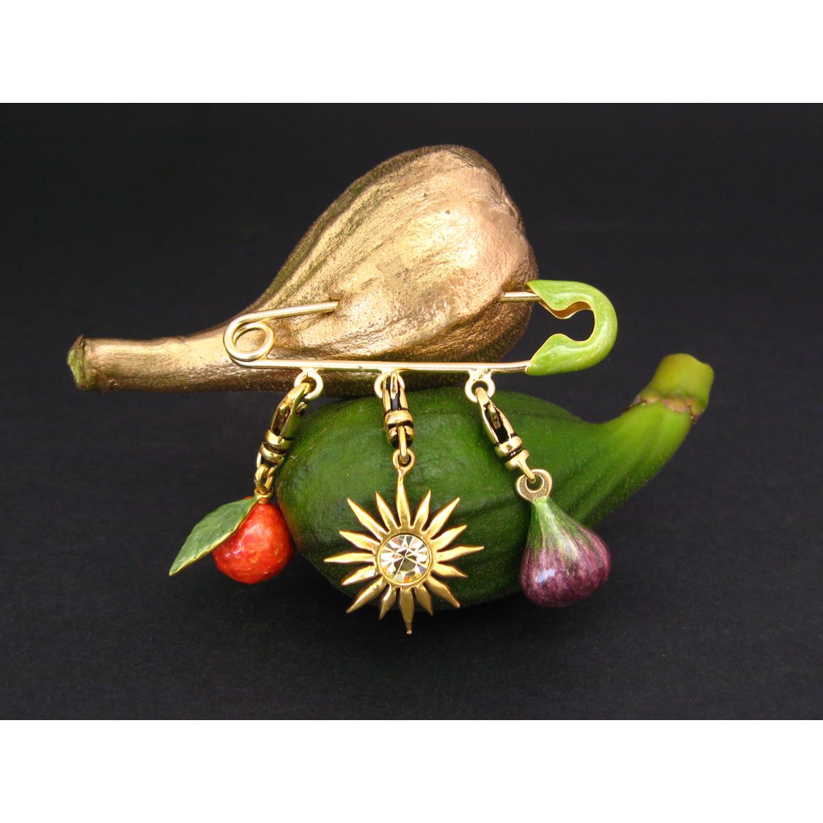 La Grande Epingle Emaillée sur Vermeil Rose Fixings and fastenings - 10 La Grande Epingle Emaillée sur Vermeil Rose Fixings and fastenings - 10