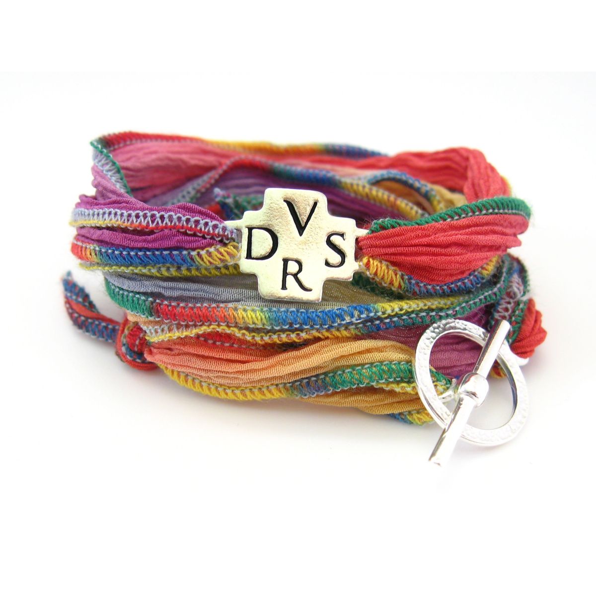Le Bracelet en Soie avec croix DVSR Dio Vi Salvi Regina - 14 Le Bracelet en Soie avec croix DVSR Dio Vi Salvi Regina - 14