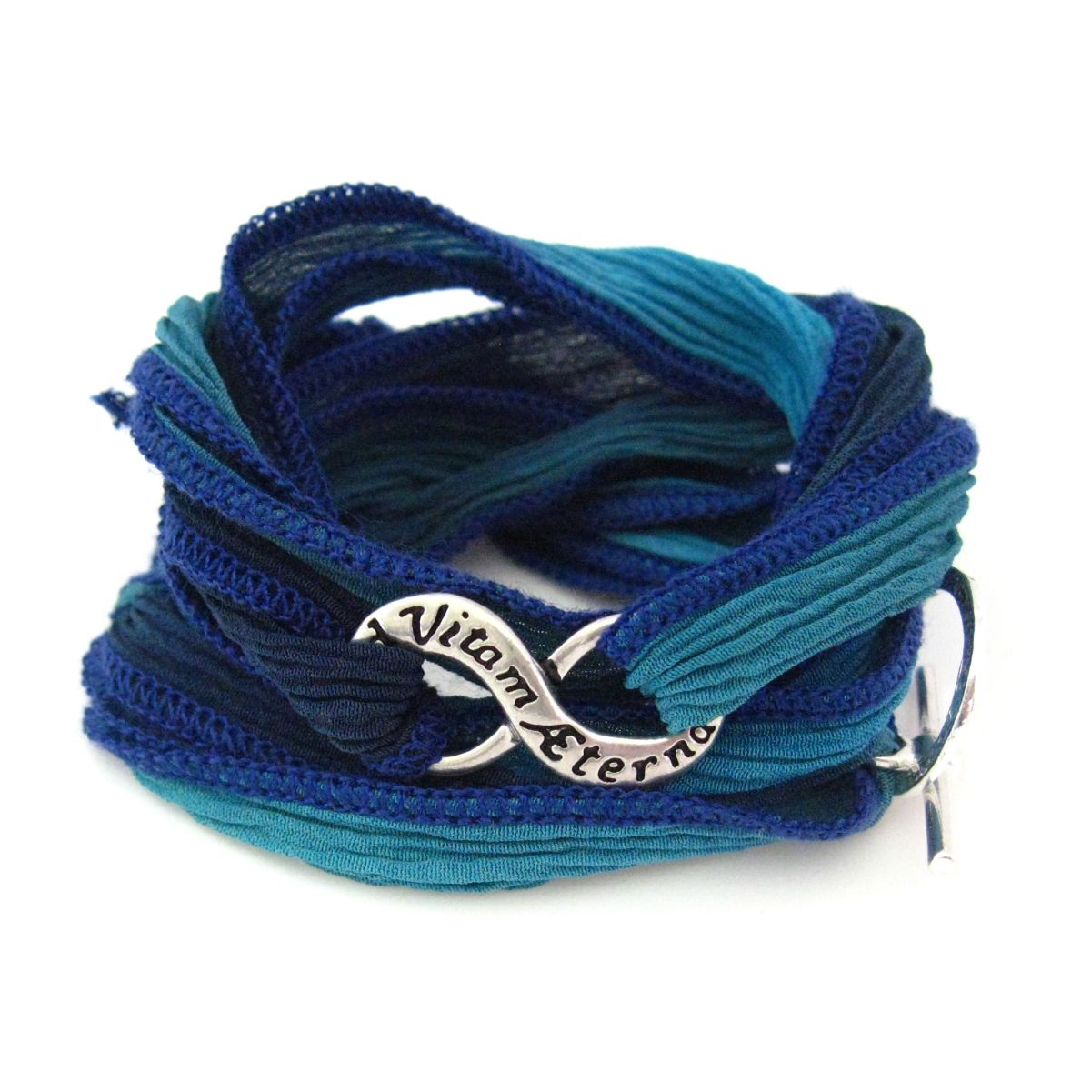 Bracelet en soie Ad Vitam Aeternam Fixings and fastenings - 23 Bracelet en soie Ad Vitam Aeternam Fixings and fastenings - 23